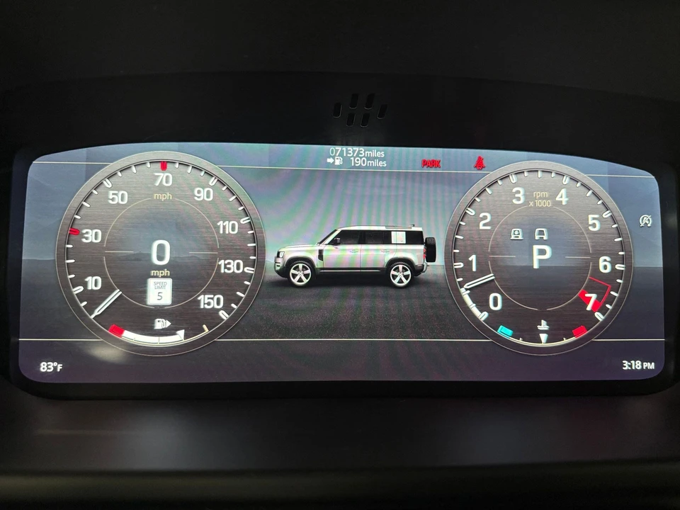 2022 Land Rover Defender V8 - Image 19 of 31