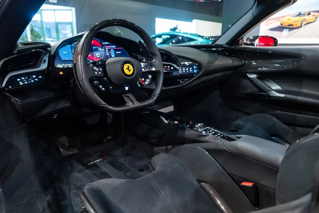 2022 Ferrari SF90 Spider - Image 29 of 31