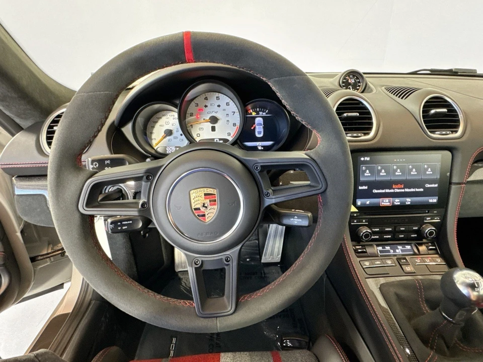 2022 Porsche 718 Cayman GT4 - Image 14 of 27
