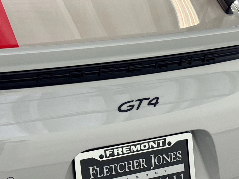 2022 Porsche 718 Cayman GT4 - Image 23 of 27