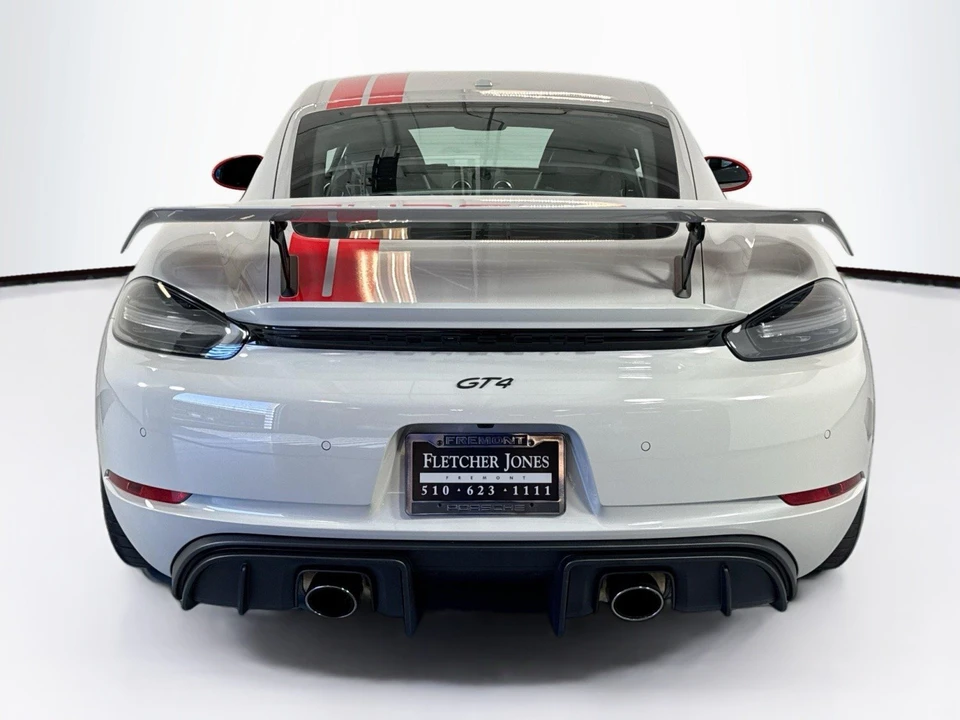 2022 Porsche 718 Cayman GT4 - Image 10 of 27