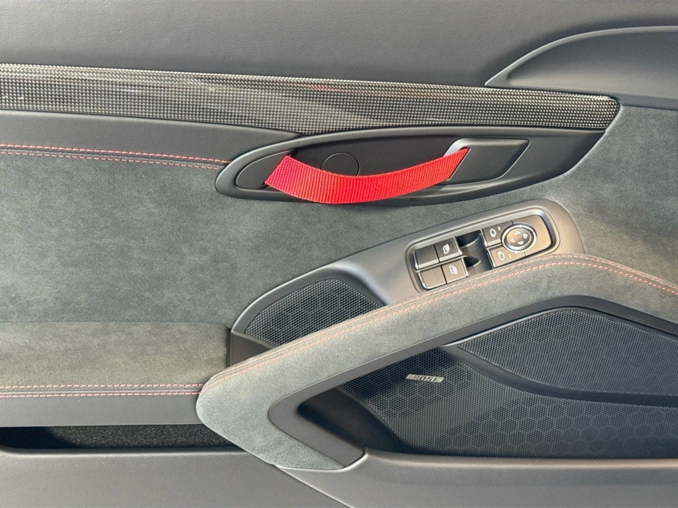2022 Porsche 718 Cayman GT4 - Image 11 of 27