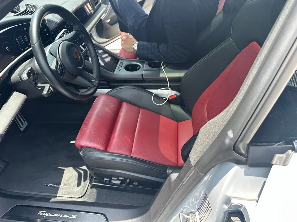 2022 Porsche Taycan 4S - Image 3 of 6