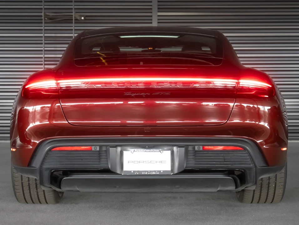 2022 Porsche Taycan GTS - Image 9 of 28