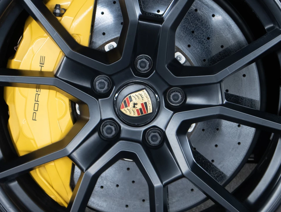 2022 Porsche Taycan GTS - Image 13 of 28