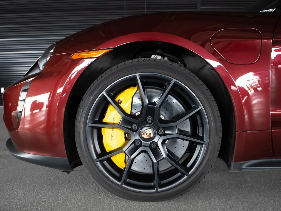 2022 Porsche Taycan GTS - Image 12 of 28