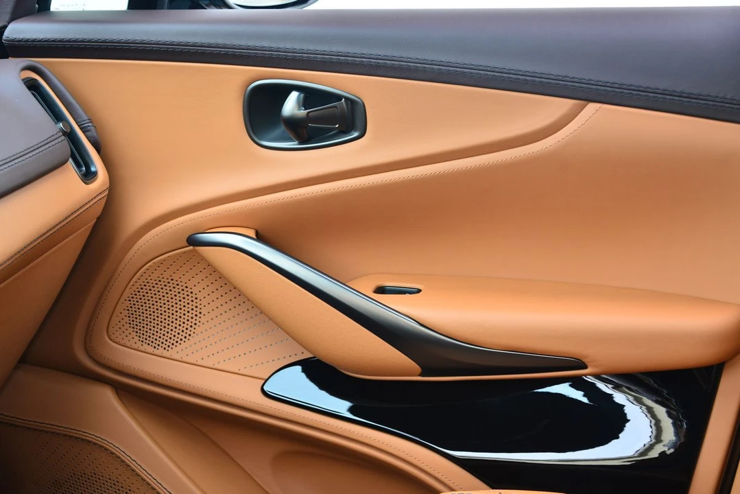 2023 Aston Martin DBX 707 - Image 16 of 23
