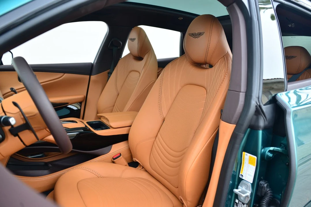 2023 Aston Martin DBX 707 - Image 17 of 23