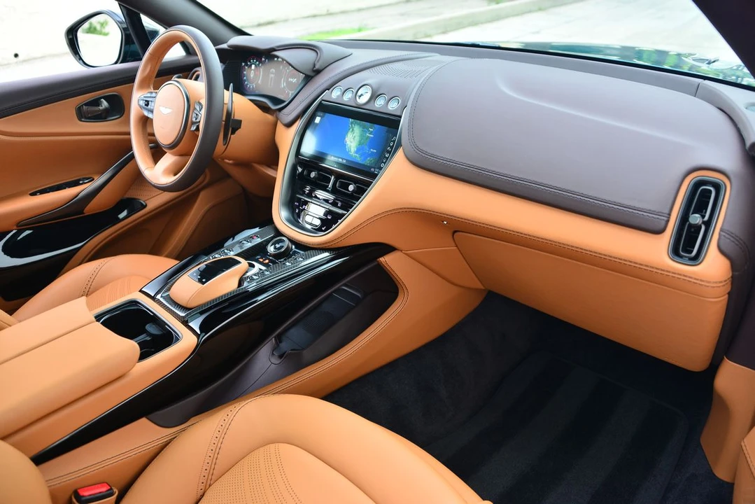2023 Aston Martin DBX 707 - Image 10 of 23