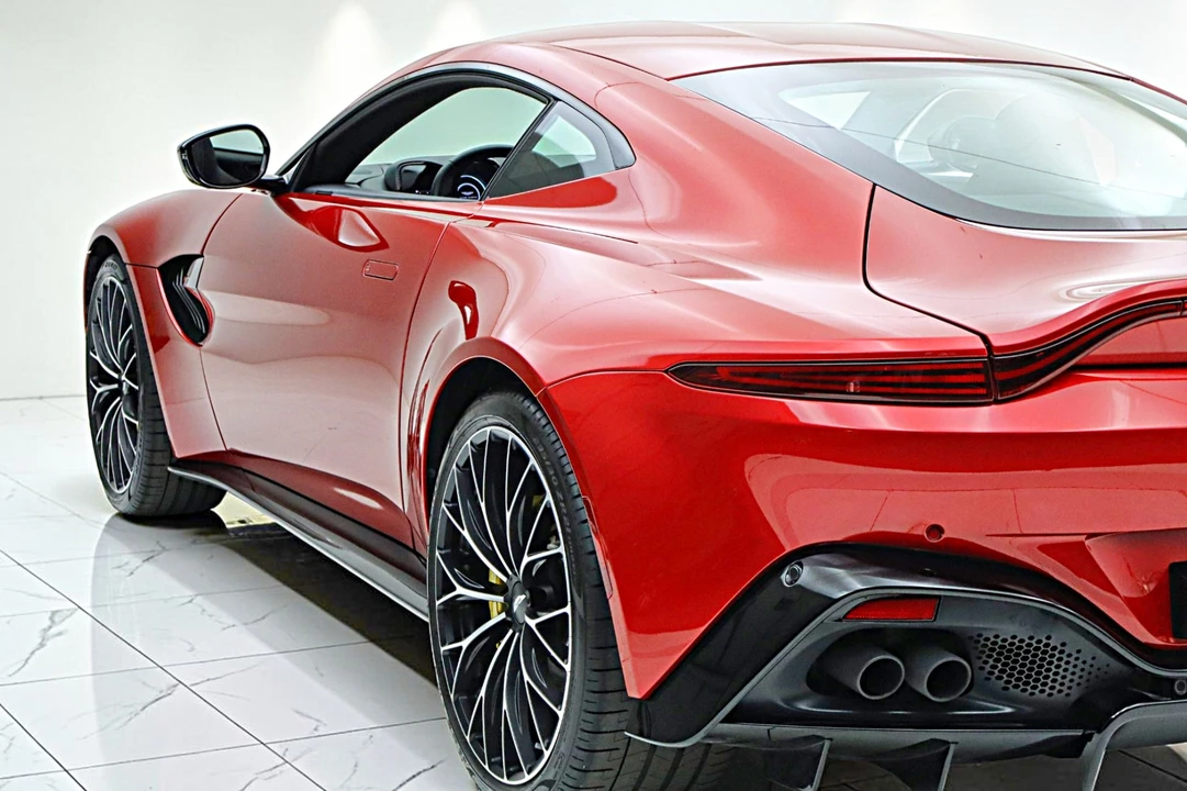 2023 Aston Martin V8 Vantage (2019+) - Image 10 of 31
