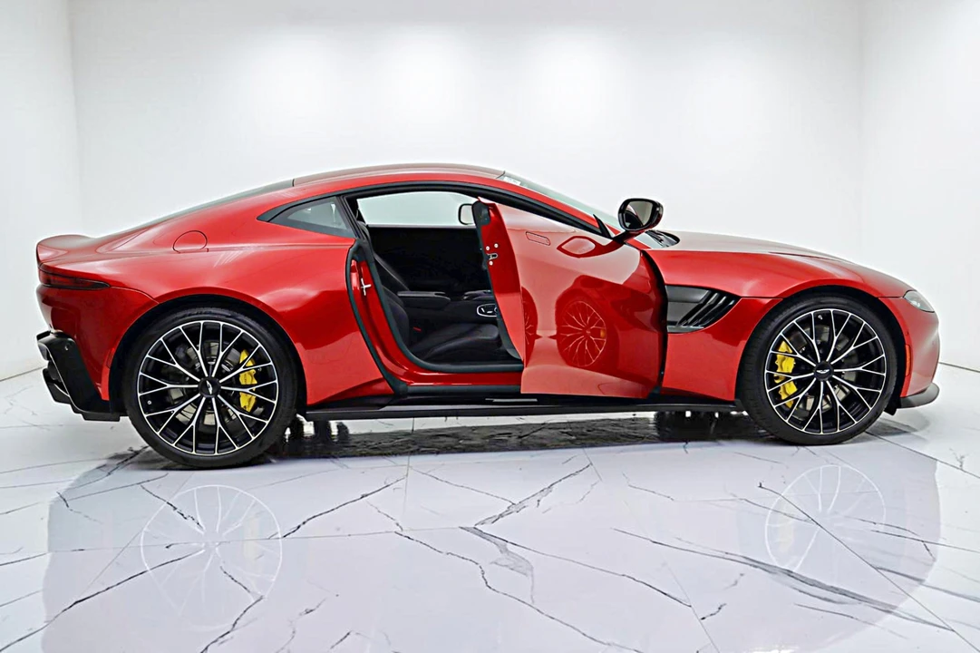 2023 Aston Martin V8 Vantage (2019+) - Image 20 of 31