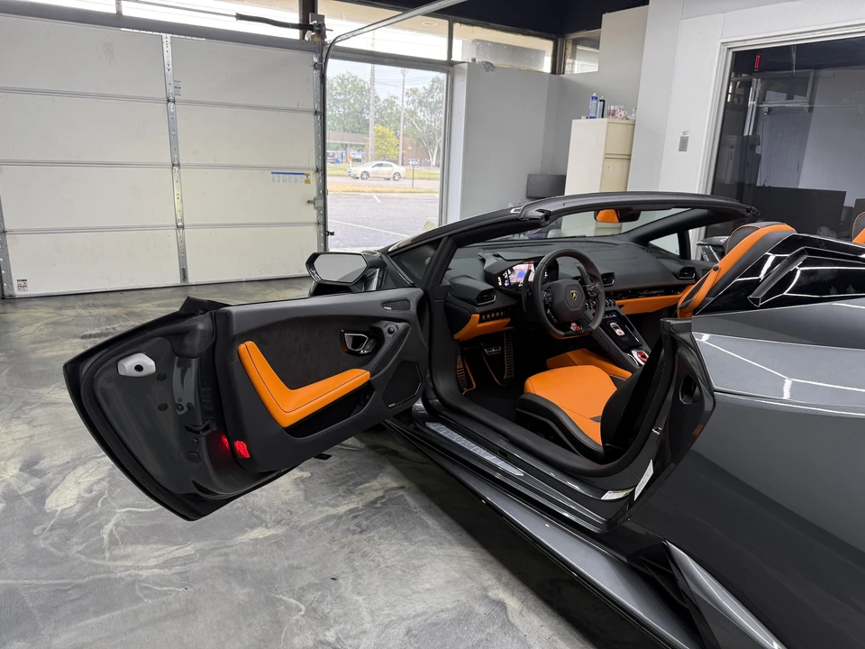 2023 Lamborghini Huracan LP640-4 EVO - Image 8 of 31