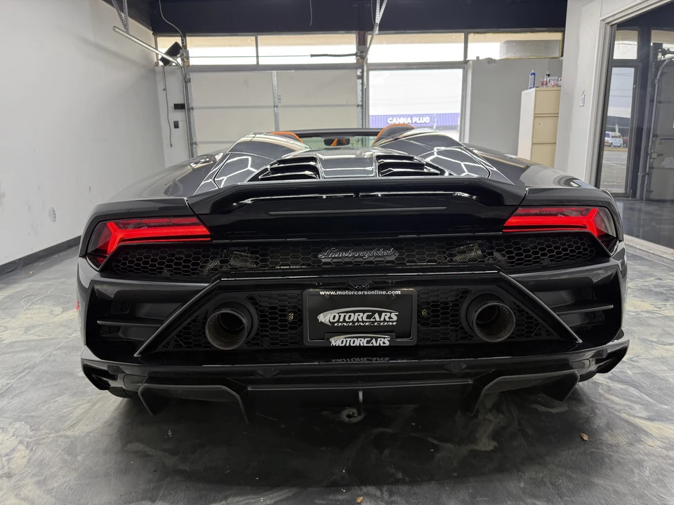 2023 Lamborghini Huracan LP640-4 EVO - Image 4 of 31