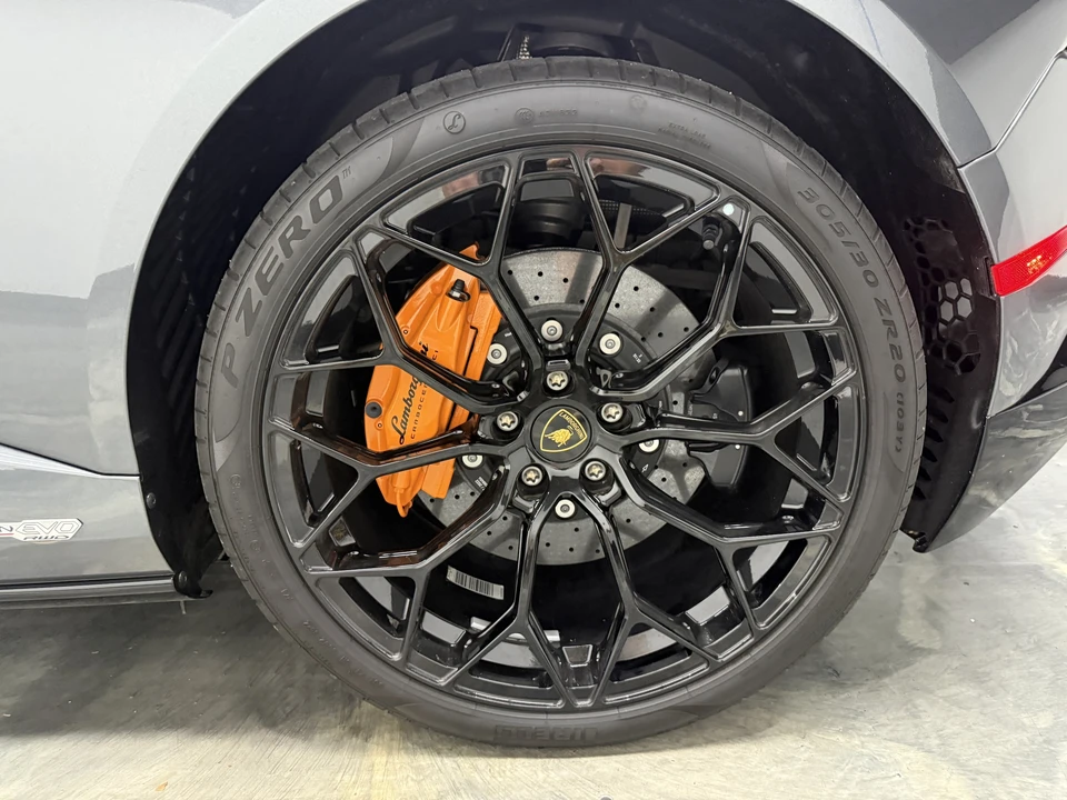 2023 Lamborghini Huracan LP640-4 EVO - Image 28 of 31