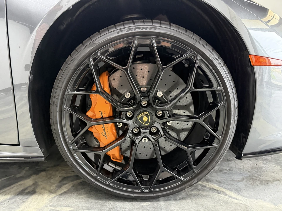 2023 Lamborghini Huracan LP640-4 EVO - Image 30 of 31
