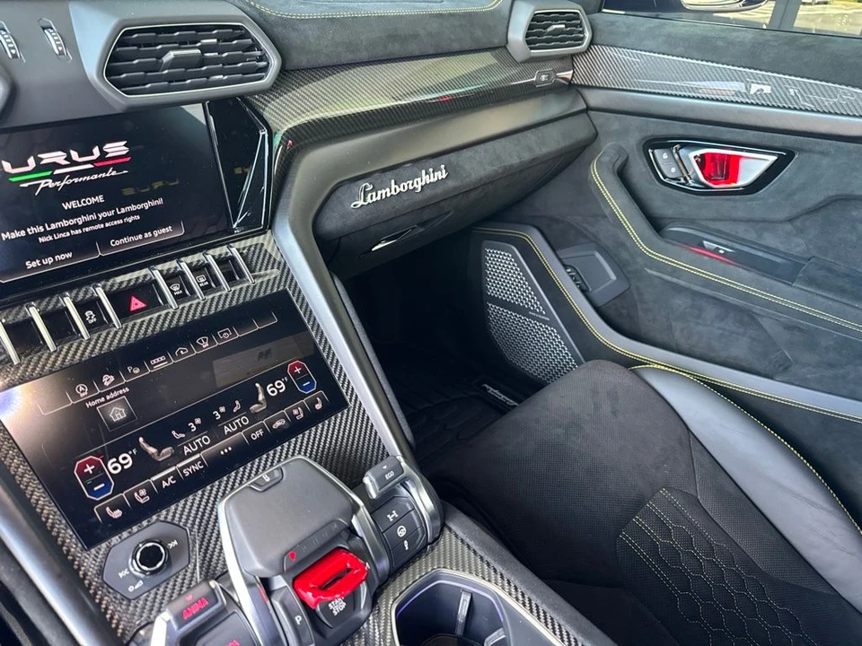 2023 Lamborghini Urus Performante - Image 8 of 8