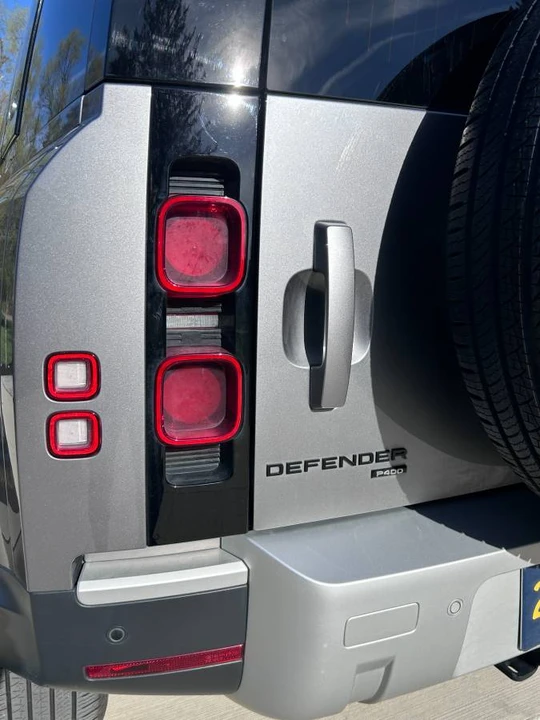 2023 Land Rover Defender L663 - Image 18 of 22