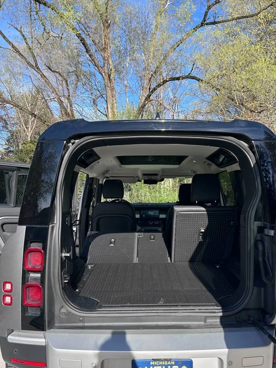 2023 Land Rover Defender L663 - Image 5 of 22