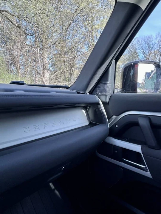 2023 Land Rover Defender L663 - Image 10 of 22