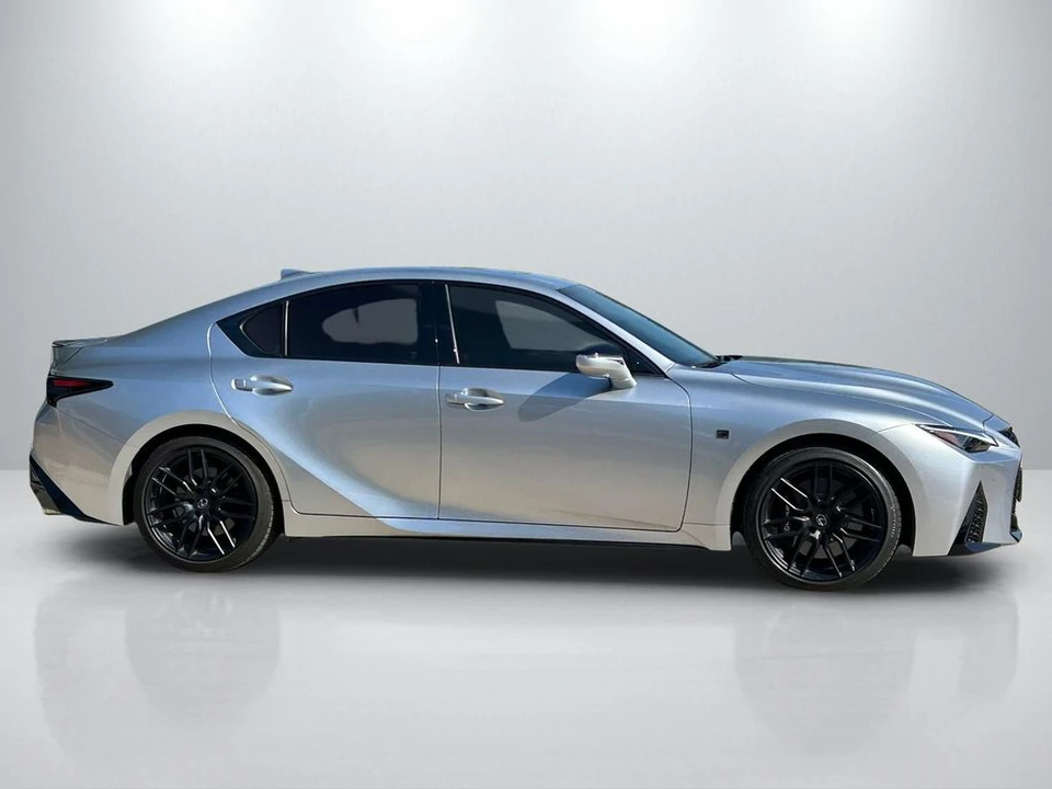 2023 Lexus IS 3rd Gen - Image 4 of 31