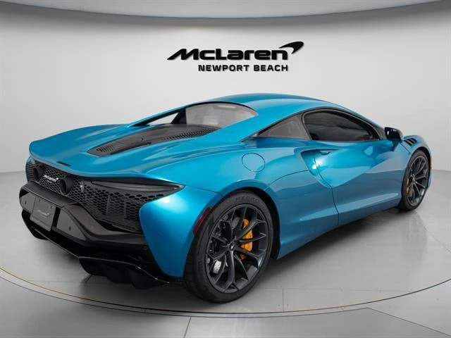 2023 McLaren Artura - Image 7 of 31