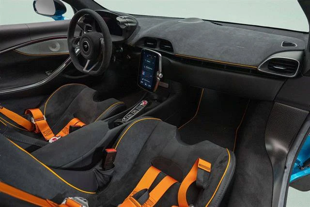 2023 McLaren Artura - Image 30 of 31