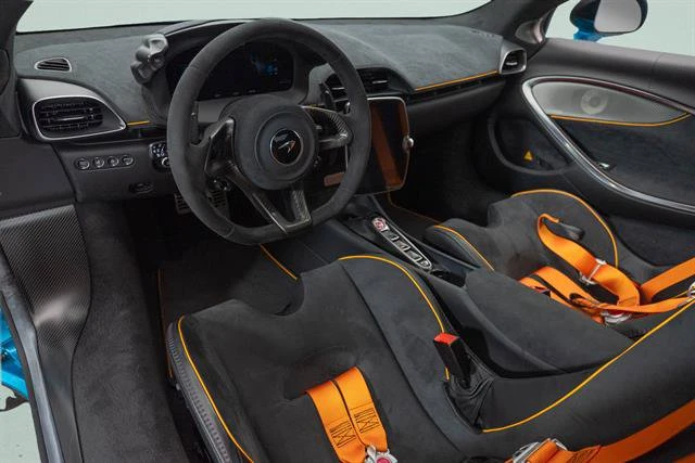 2023 McLaren Artura - Image 9 of 31