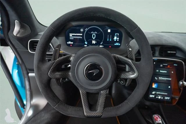 2023 McLaren Artura - Image 18 of 31
