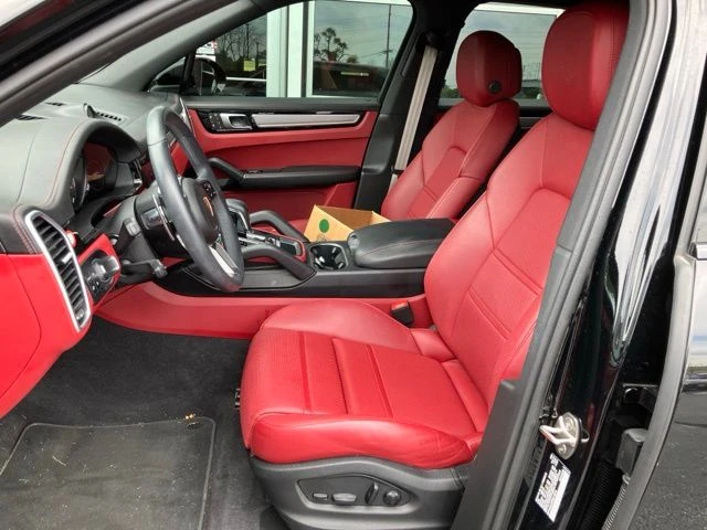 2023 Porsche 9Y0/9Y3 Cayenne - Image 2 of 3