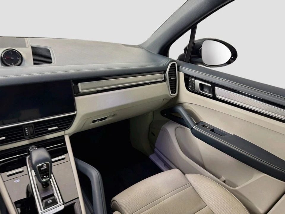 2023 Porsche 9Y0/9Y3 Cayenne - Image 26 of 31