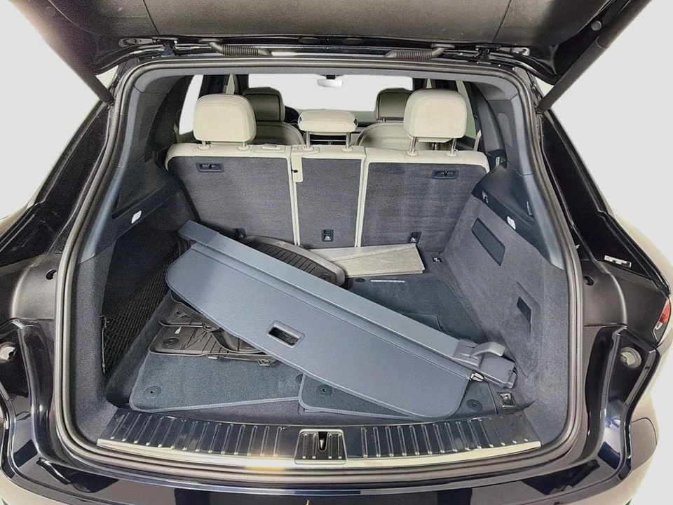 2023 Porsche 9Y0/9Y3 Cayenne - Image 28 of 31