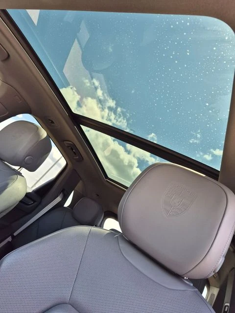 2023 Porsche 9Y0/9Y3 Cayenne - Image 18 of 24