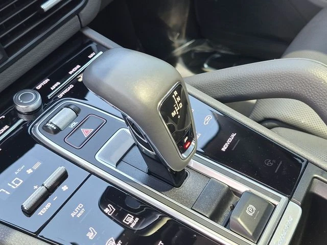 2023 Porsche 9Y0/9Y3 Cayenne - Image 12 of 24