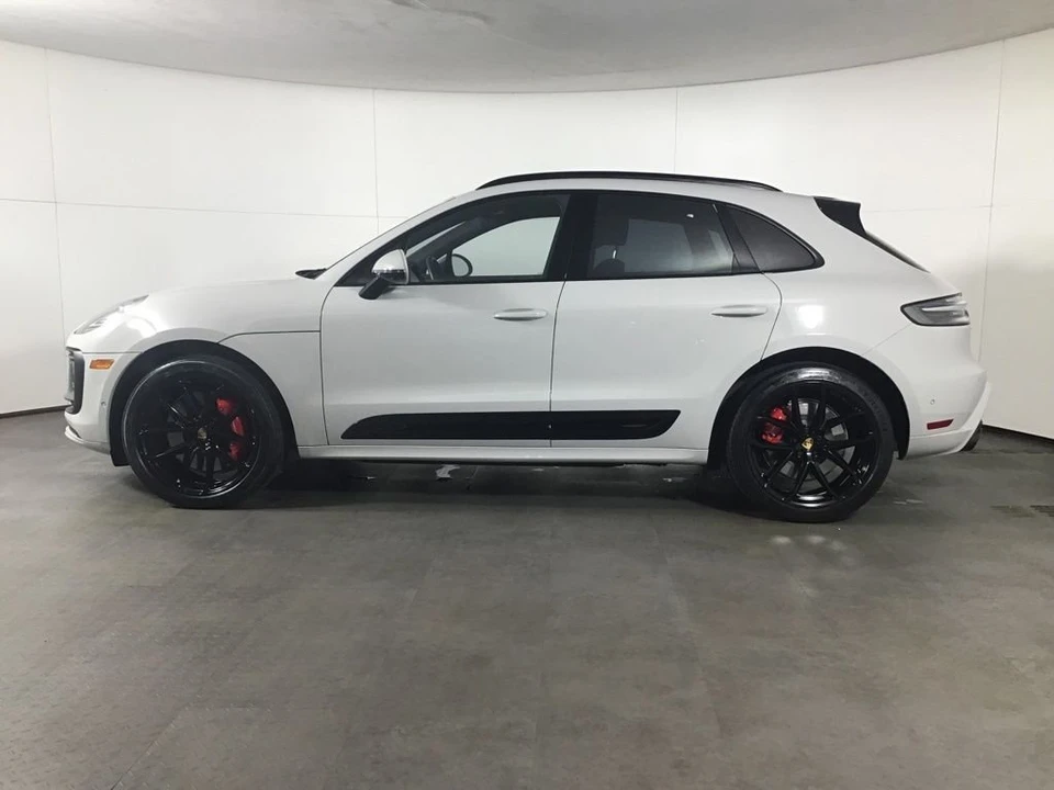 2023 Porsche Macan GTS - Image 2 of 31