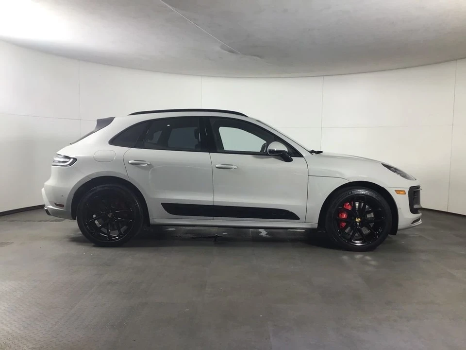 2023 Porsche Macan GTS - Image 8 of 31