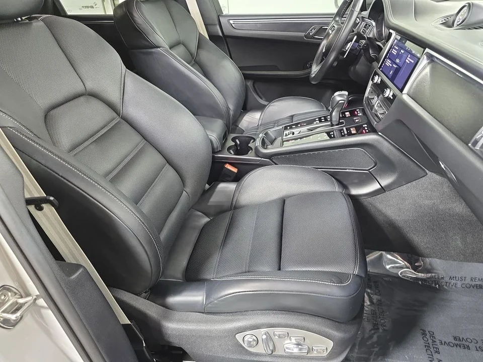 2023 Porsche Macan GTS - Image 27 of 30