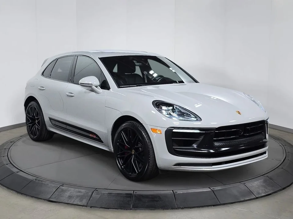 2023 Porsche Macan GTS - Image 9 of 30