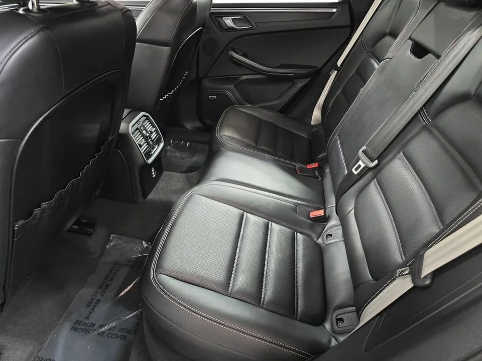 2023 Porsche Macan GTS - Image 24 of 30