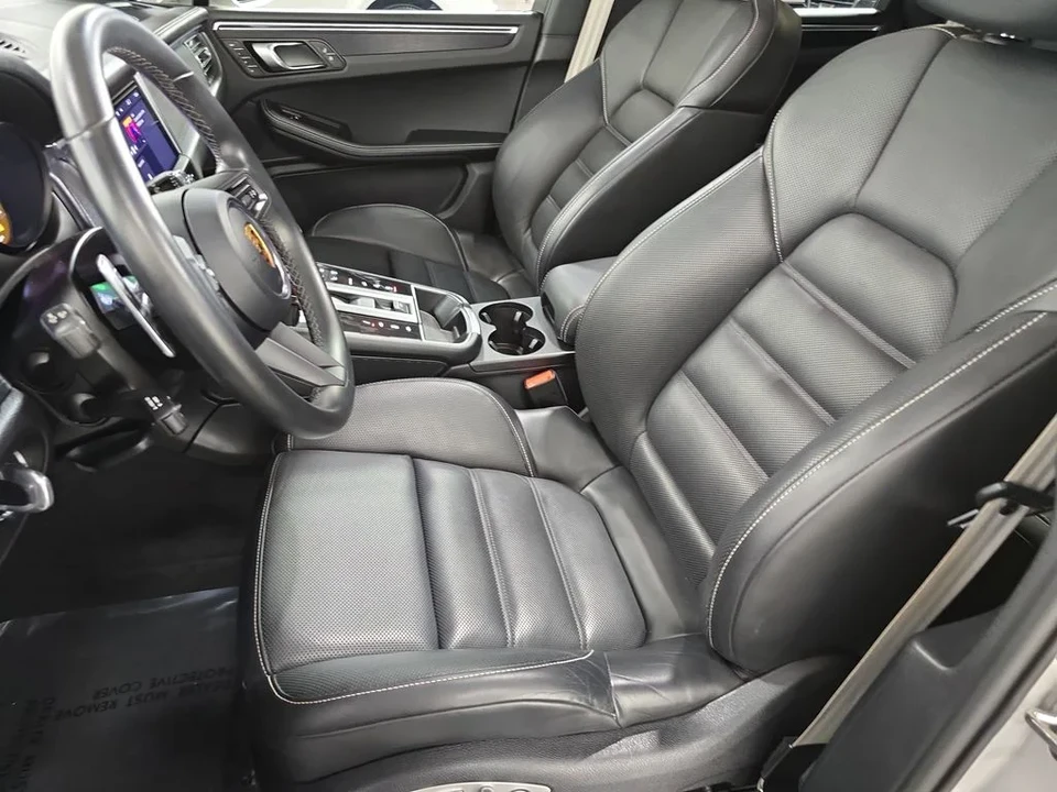 2023 Porsche Macan GTS - Image 5 of 30
