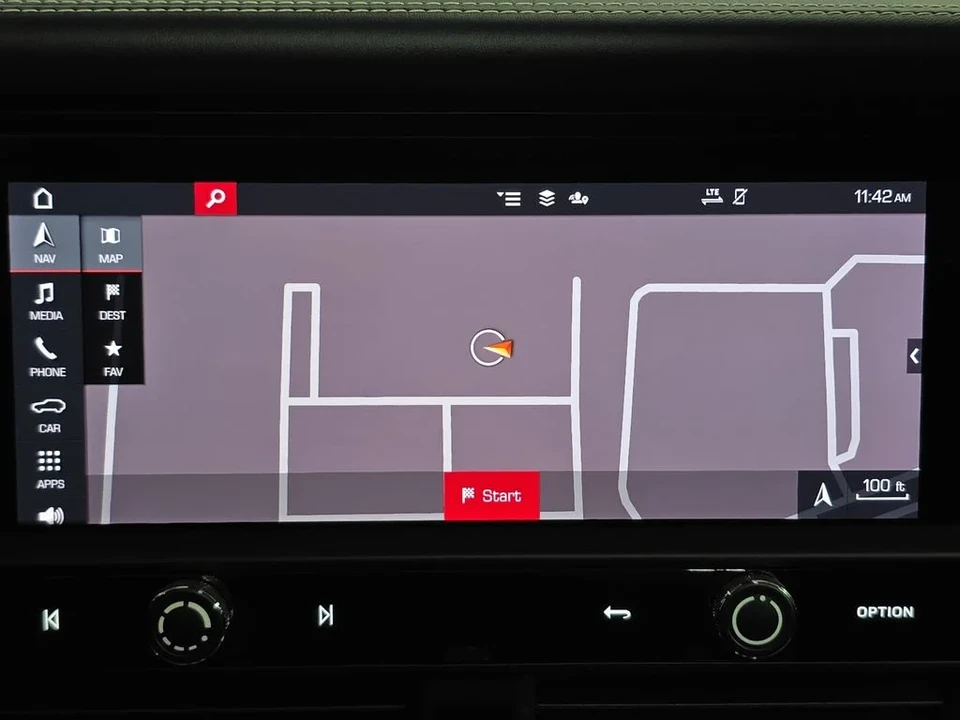 2023 Porsche Macan GTS - Image 18 of 30