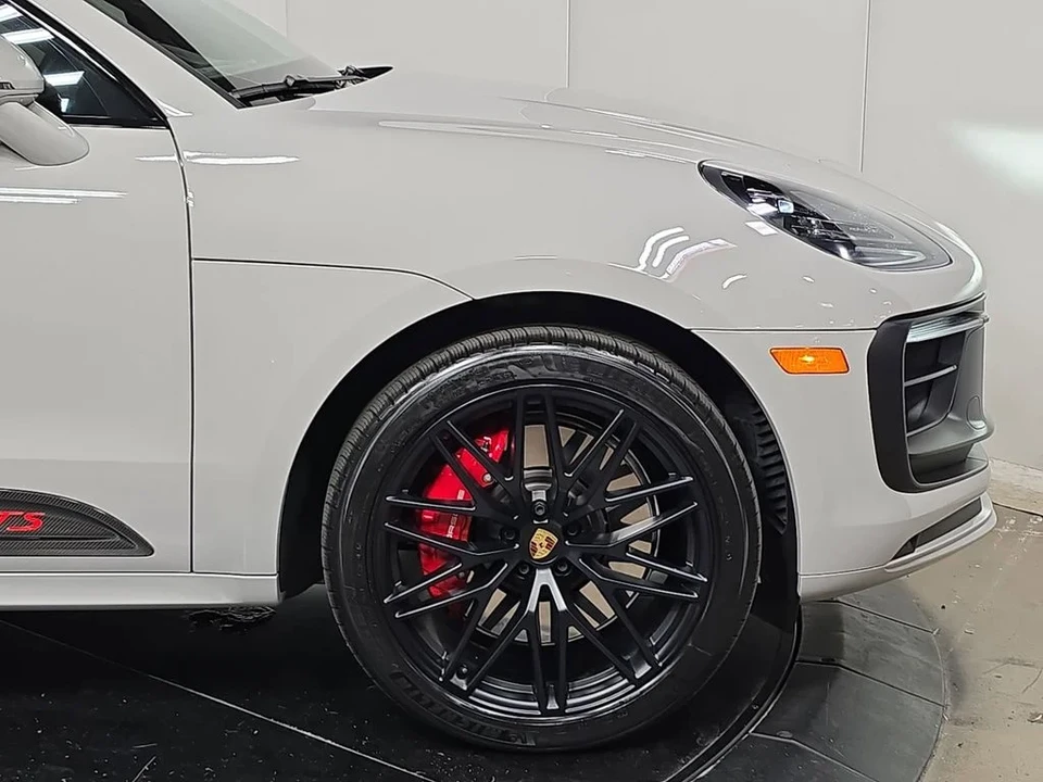 2023 Porsche Macan GTS - Image 11 of 30