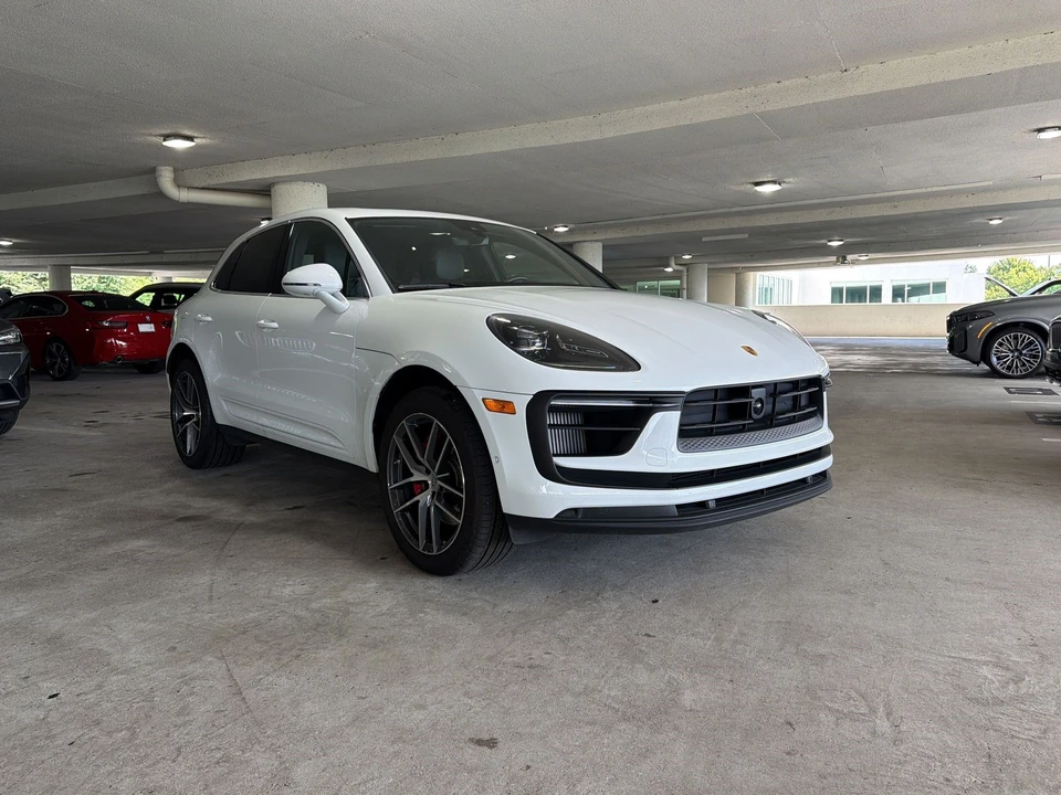 2023 Porsche Macan S - Image 6 of 13