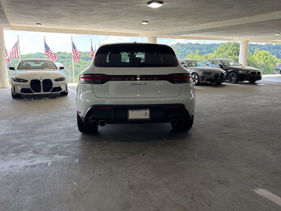 2023 Porsche Macan S - Image 9 of 13