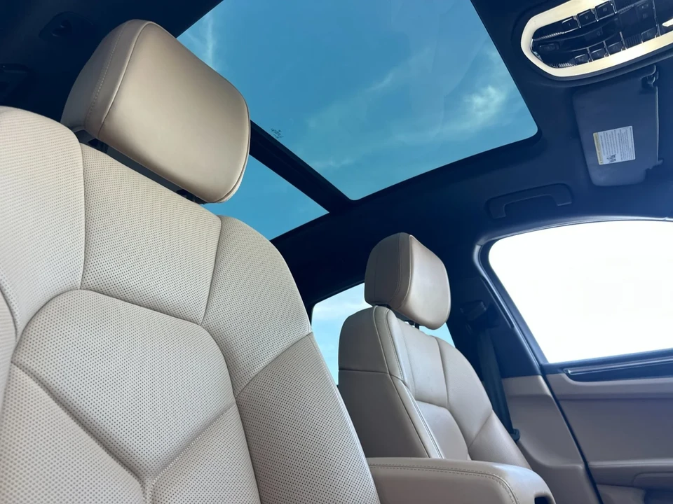 2023 Porsche Macan S - Image 17 of 29