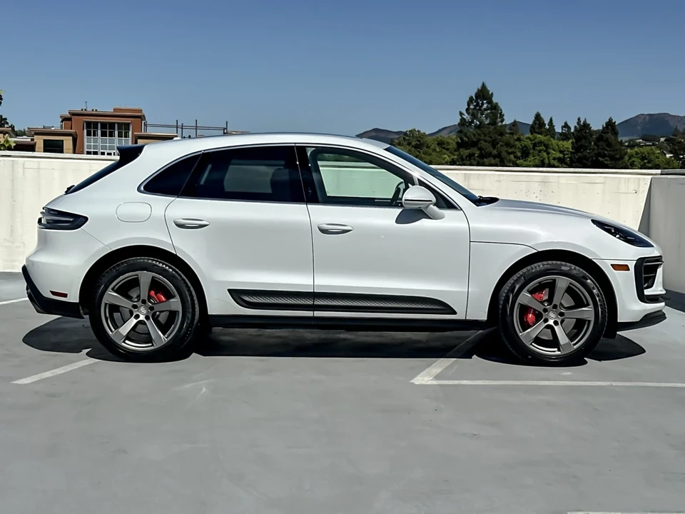 2023 Porsche Macan S - Image 9 of 29