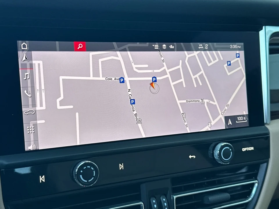 2023 Porsche Macan S - Image 19 of 29