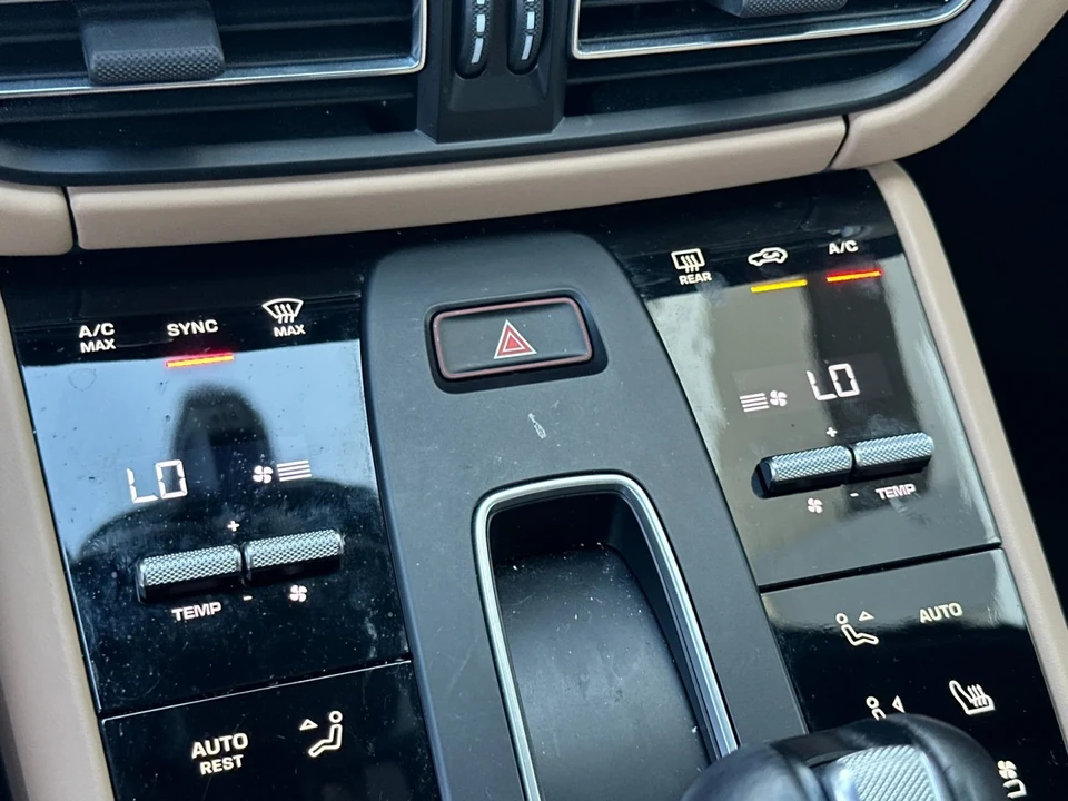 2023 Porsche Macan S - Image 21 of 29