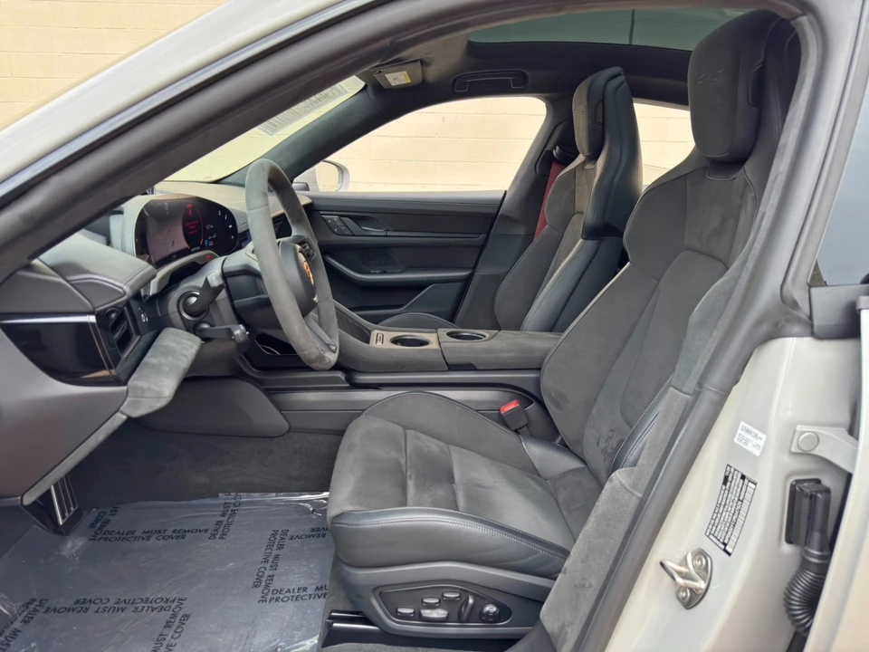 2023 Porsche Taycan GTS - Image 17 of 31