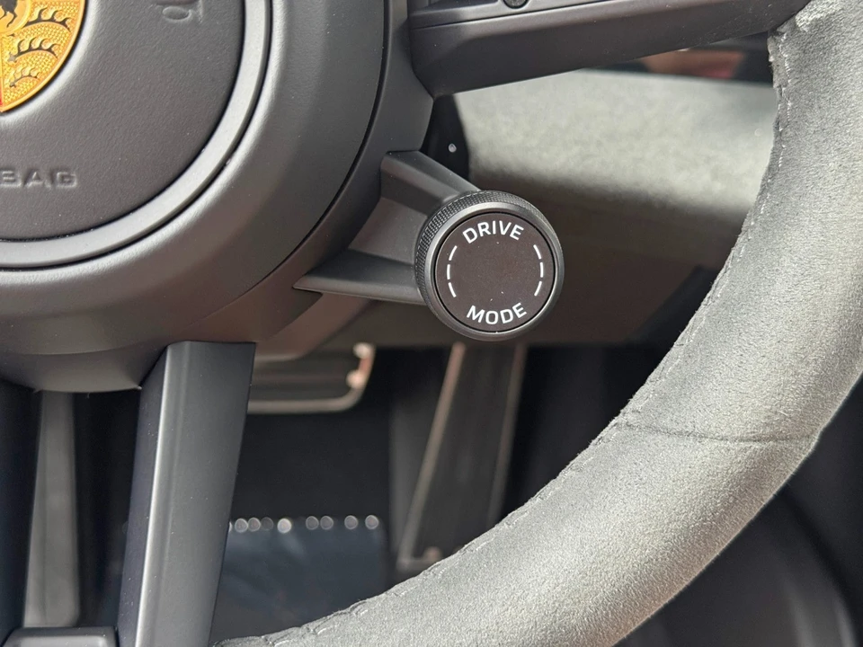 2023 Porsche Taycan GTS - Image 23 of 31