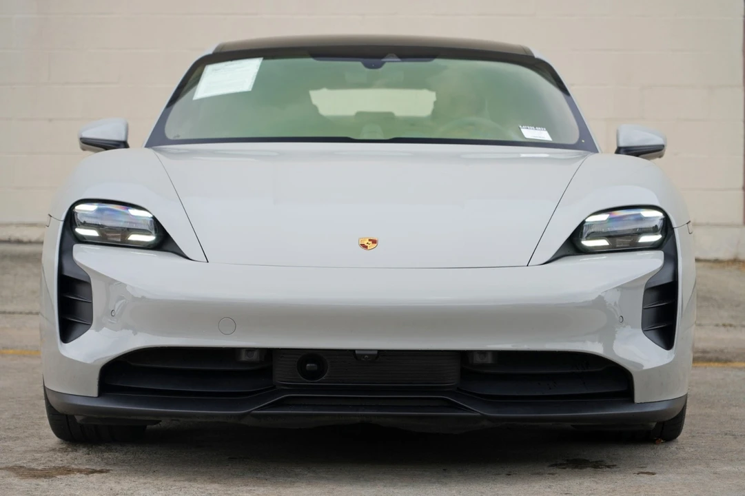 2023 Porsche Taycan GTS - Image 7 of 31